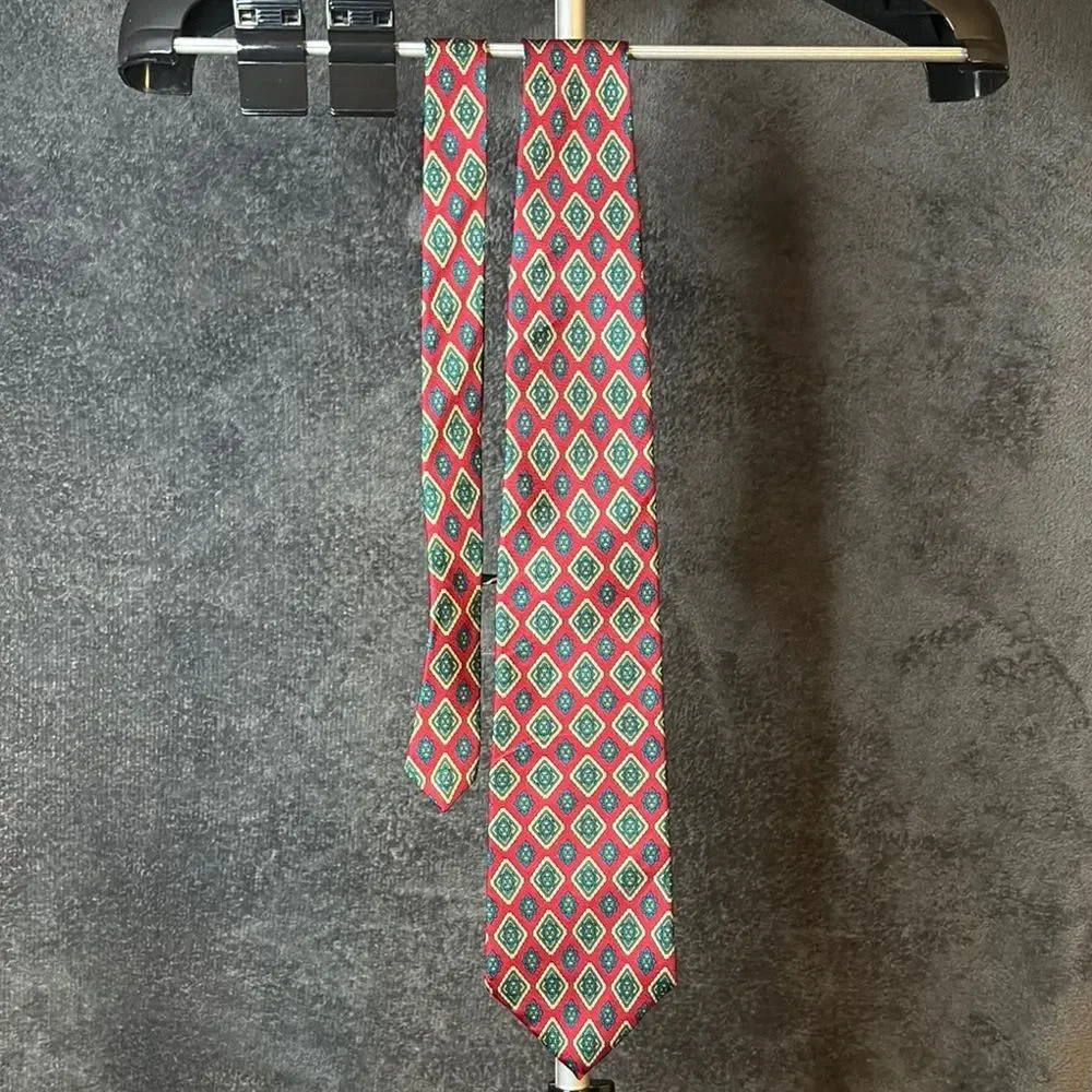 Oscar de la Renta Red and Blue Tie Sophisticated Style - Picture 11 of 11